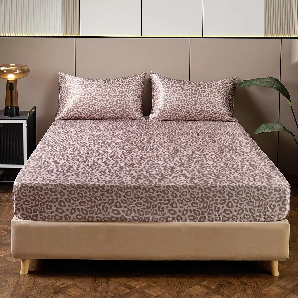 Leopard Print Fitted Sheet & Pillowcase Set, Bed Sheets, Bedsheet Set, 3 Counts/set Including 1 Count Fitted Sheet & 2 Counts Pillowcase without Filler, Bedding Supplies for Home Bedroom, Bed Linens, Bedding Sets, Polyester Bed Set