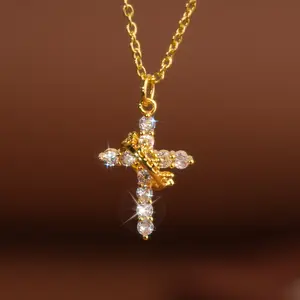 Temperament Pink Zircon Inlaid Cross Pendant Necklace Clavicle Chain Daily Wear Collarbone Chain Dainty Luxury Elegant Shiny Delicate Party Holiday Romantic Statement Necklace V05