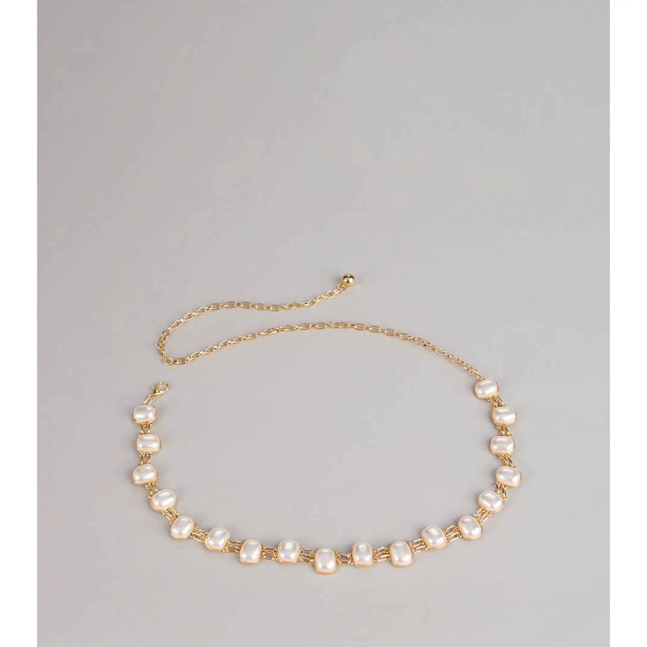 Polished Details Pearl Chain Belt