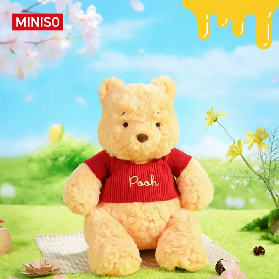 Disney Winnie the Pooh Hug-Ready Plush Doll - Cuddly Doll Gift, Unisex Stuffed Animals, Cute Collectibles, Huggable Stuffed Toys for Kids, Ideal for Beds, Cozy Space Decor, Decorative