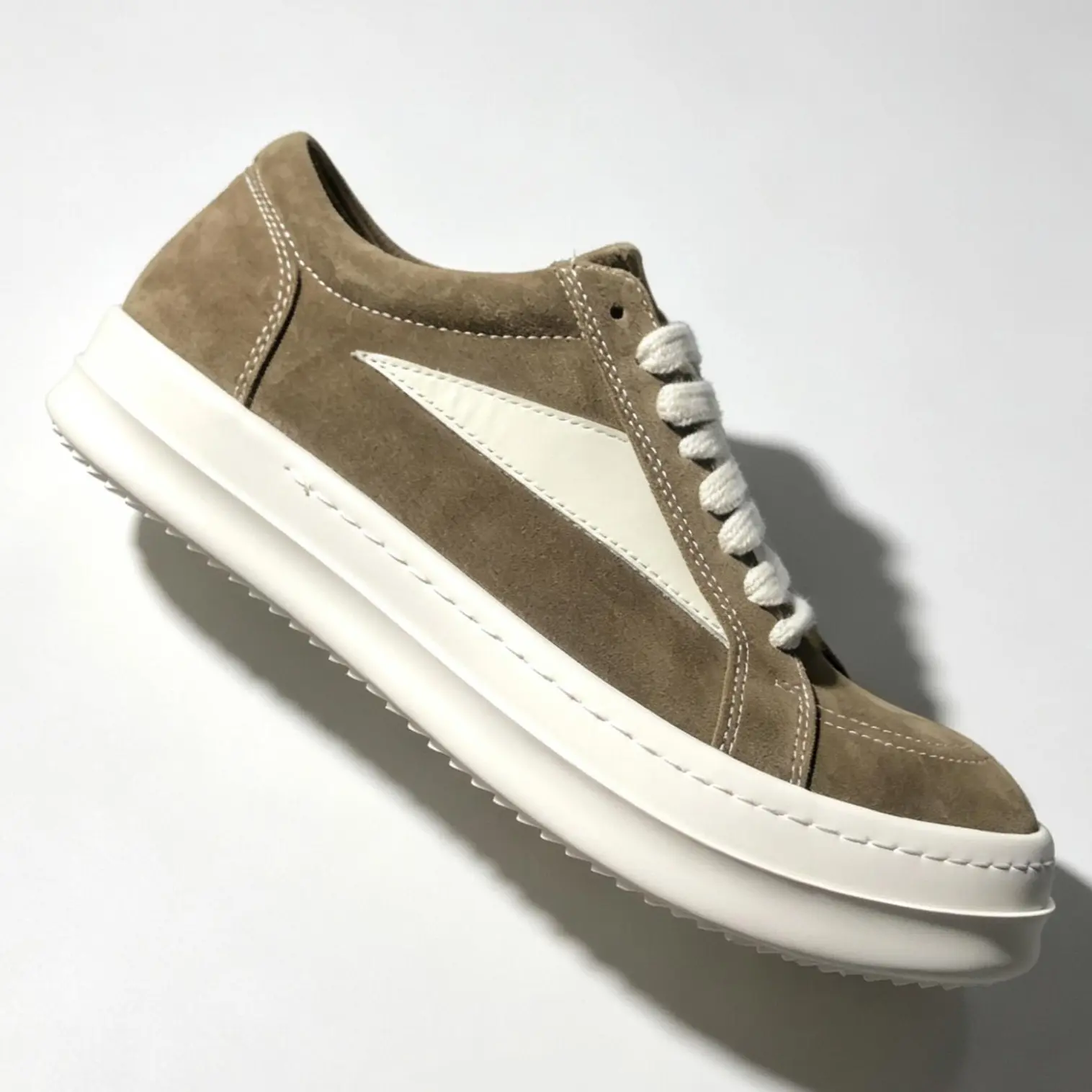 classic Outoor brown suede walking shoes designer ro inverted triangle genuine leather trainers twill men's and women's lace up gothic style retro shoes size 36-47
