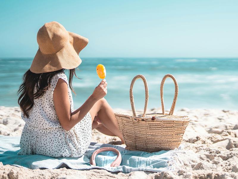 Jisulife Portable Neck fan Hands Free Bladeless Fan 4000mAh Battery Operated Wearable Personal Fan Rechargeable 3 Speeds Gifts for Women Men