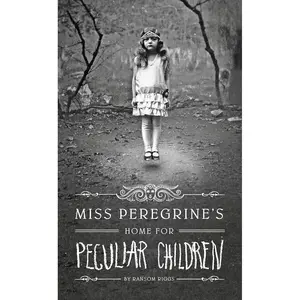 Miss Peregrine's Home for Peculiar Children Paperback – Large Print, November 13, 2015