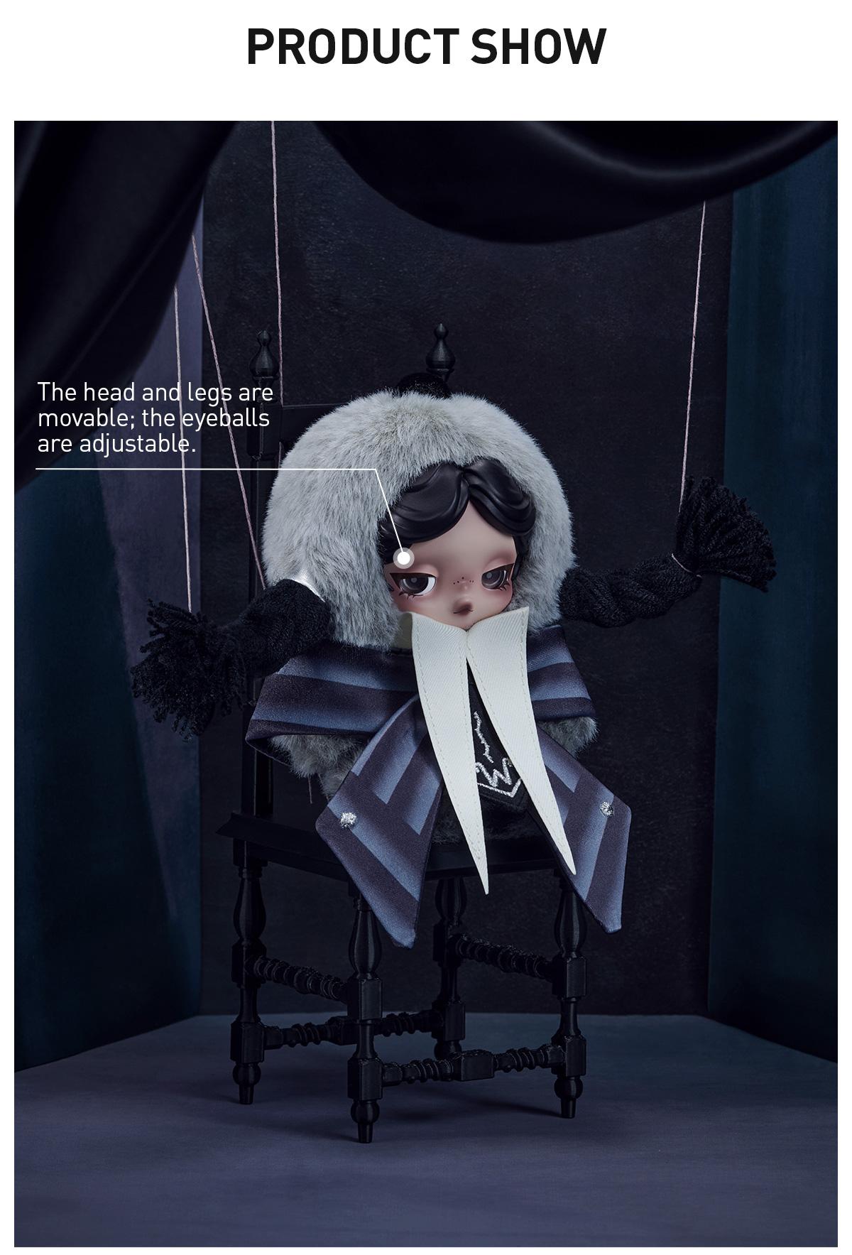 [Spanish]- SKULLPANDA × Wednesday (Versión uniforme de Nevermore Academy) – Peluche de Vinilo con Tarjeta Colgante