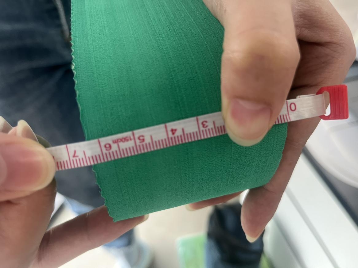 Lumubby Sparkly Rhinestone Wedge Heel Thong Sandals 8cm Platform Flip Flops Comfortable Casual Shoes for Summer Women's Y2K Inspired White Sandals