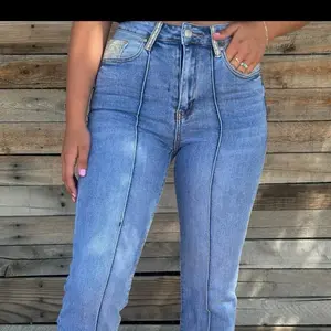 Luna lace cuff jeans