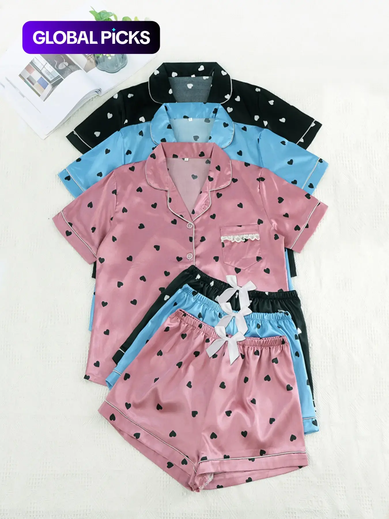 Women's Heart Print Contrast Binding Lapel Shirt & Elastic Waist Shorts Pyjama Set, Heart Printed Pajama, Short Sleeve Pocket Button Up Top & Shorts Pj Set, Ladies Soft Satin Sleepwear Loungewear for All Seasons