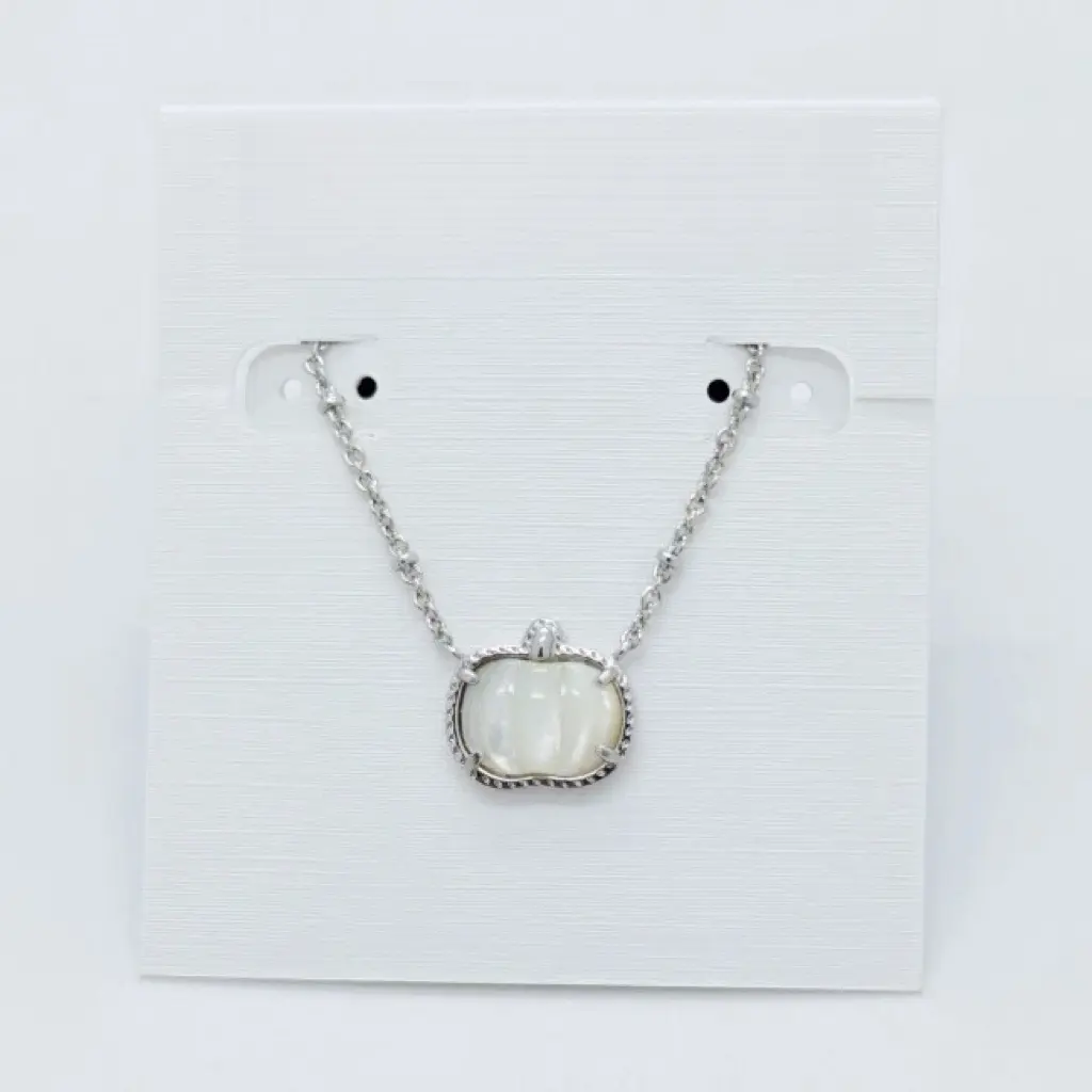 New  Pumpkin Silver Short Pendant Necklace In Ivory Shell