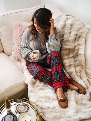 KOLILI Women's Moccasins Comfortable Soft Indoor Cotton Shoes Outdoor Warm Versatile Home Shoes with Non-slip Rubber Soles Suede Flats