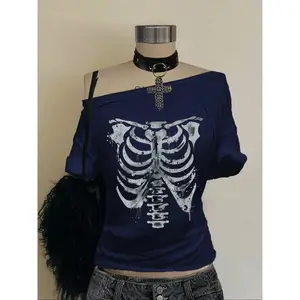 Chest bone contour pattern print, women's casual commuting loose sloping shoulder off shoulder T-shirt, Y2K style, fashionable print design is very suitable for party wear, women's fashion trend, and trendy casual styling for social activities.