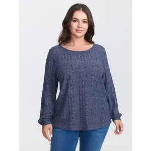 【 Comfy Chic】Bloomchic Textured Lace Trim Cut-Out Back Sweatshirt