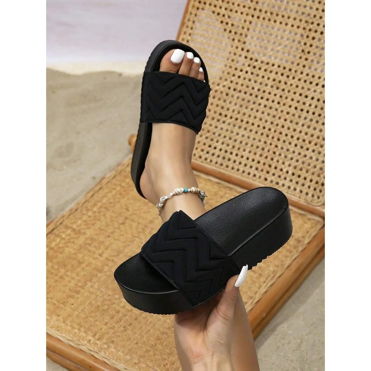 Women's Summer Fashion Thick-Wedge Heel Slip-On Casual Wedge Sandals - Geometric Pattern, Comfortable Mid-Heel Height Outdoor Beach Sports Footwear