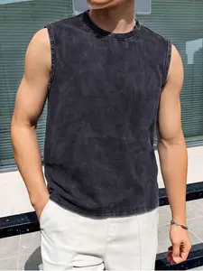Men’s distressed vintage tank top—comfortable and breathable, loose fit, casual street style, a gym essential.