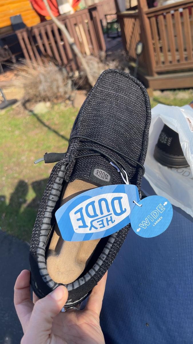 Item: Wide Black, 13