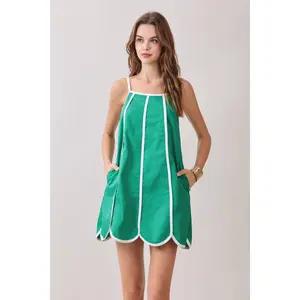 Contrast Trims Detail Scalloped Hem Mini Dress: Green
