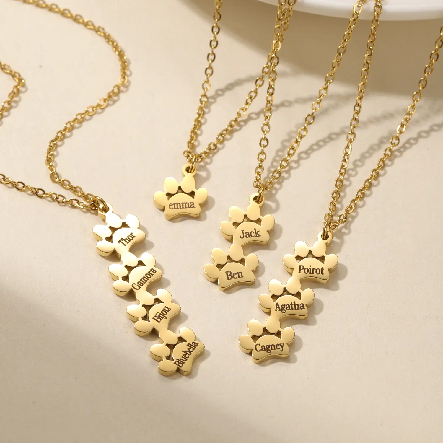 Unisex Minimalist Paw Necklace - Personalized Stainless Steel Custom Made Pendant, 1-Name Engraving, Durable, Chic, Elegant Pet Lover Fashion Jewelry, Birthday Gift Jewelry