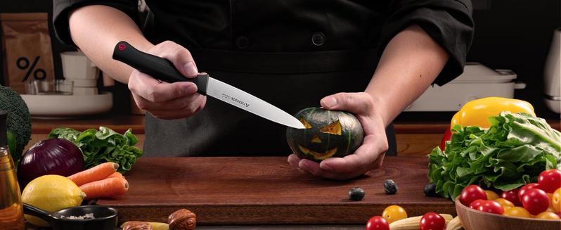 Astercook Knife Set, 14 Counts Kitchen knives Set with Built-in Sharpener,Sharp & Rust Resistant Dishwasher Safe, Block