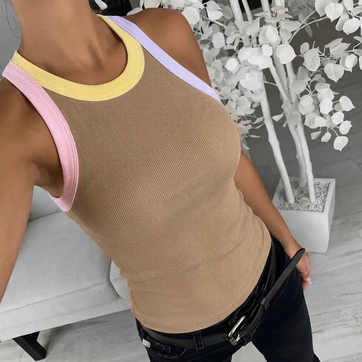 CHICME Women's Contrast Trim Ribbed Tank Top Slim Fit Sleeveless Round Neck Basic Camisole for Streetwear & Layering