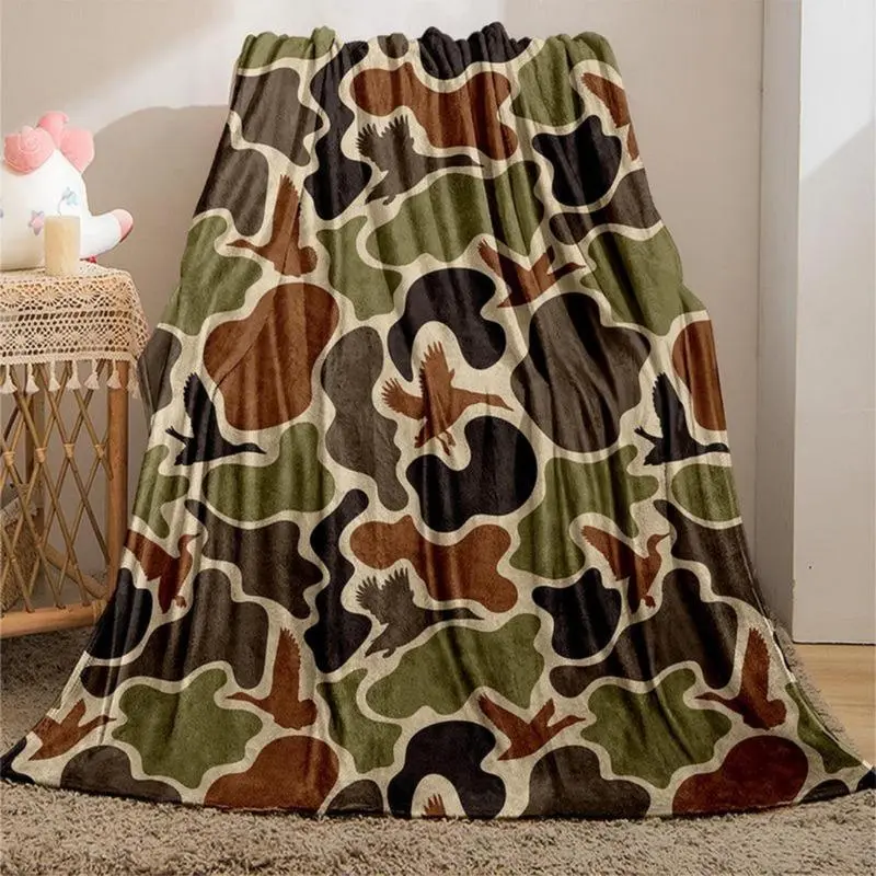 Camping Camouflage Flannel Throw Blanket - 30 * 40 Inches Durable Breathable Soft Print Blanket for Home Office Travel, Ideal for Birthdays, Warm Napping Bedroom Bedding, Ultralight Blankets