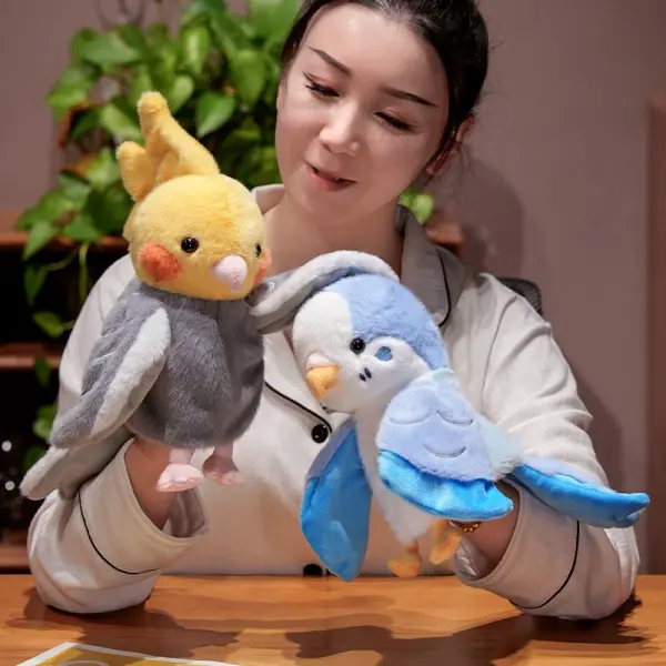 Cute Colored Bird Plush Hand Puppet Stuffedtoy - Kids' Wearable Doll, Interactive Parent-Child Toy, Back-to-School Item (Toys & Hobbies, Classic & Novelty Puppets)