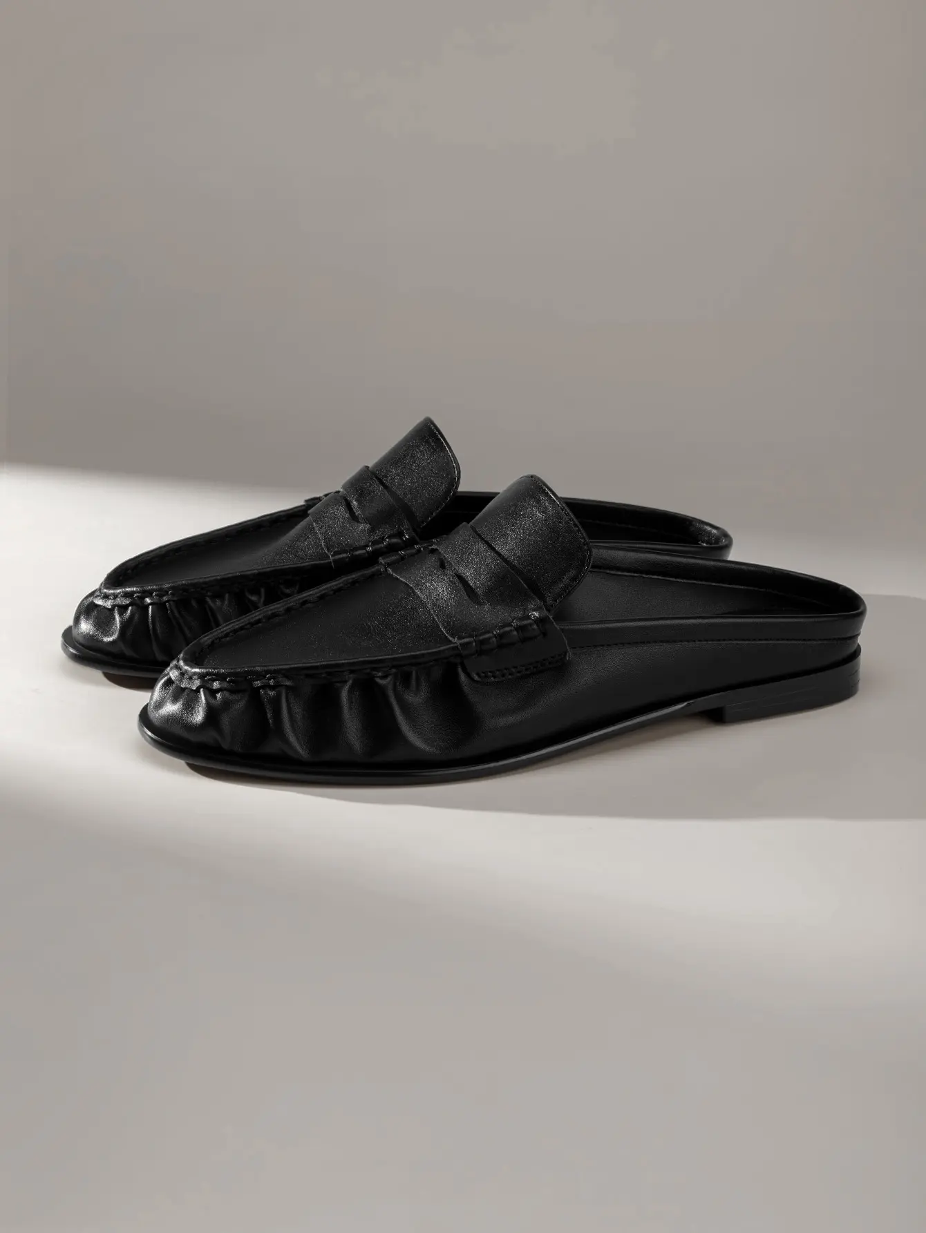 DREAM PAIRS Women's Leather Mule Loafers - Women's Shoes, Casual Shoes Clogs, Cushioned Clogs with Soft Slip-On Design, Cushioned Insole, Hand-Stitched Construction for Commute to Errands Easy Comfort, Shoe,shoes for back to school,back to school shoes