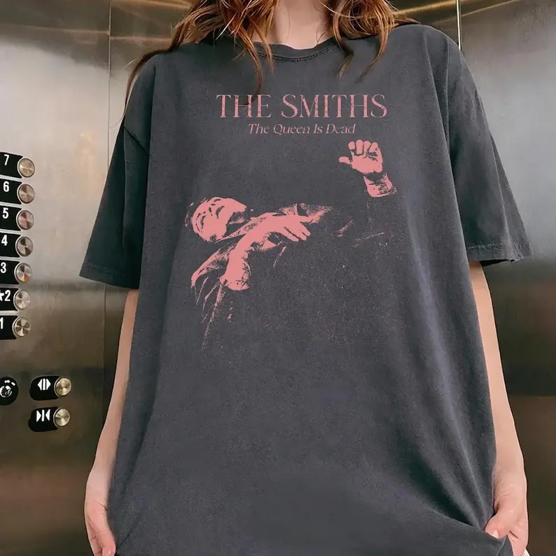 The Smiths The Queen Is Dead Shirt, Morrissey Vintage Graphic Tee, Comfort Colors Band T-Shirt, 80s Indie Rock Music Merch, Gift For Fan