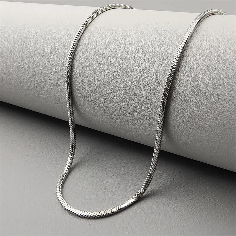 High-Quality Snake Chain Necklace, Sleek Unisex Silver-toned Design - Waterproof, Won't Tarnish & Hypoallergenic, Durable Fashion Accessory fade-resistant jewelry, Swimming, Minimalist, Chain & Link, Daily, Waterproof Wear, Snake Pattern, Casual, 50Cm, Ti