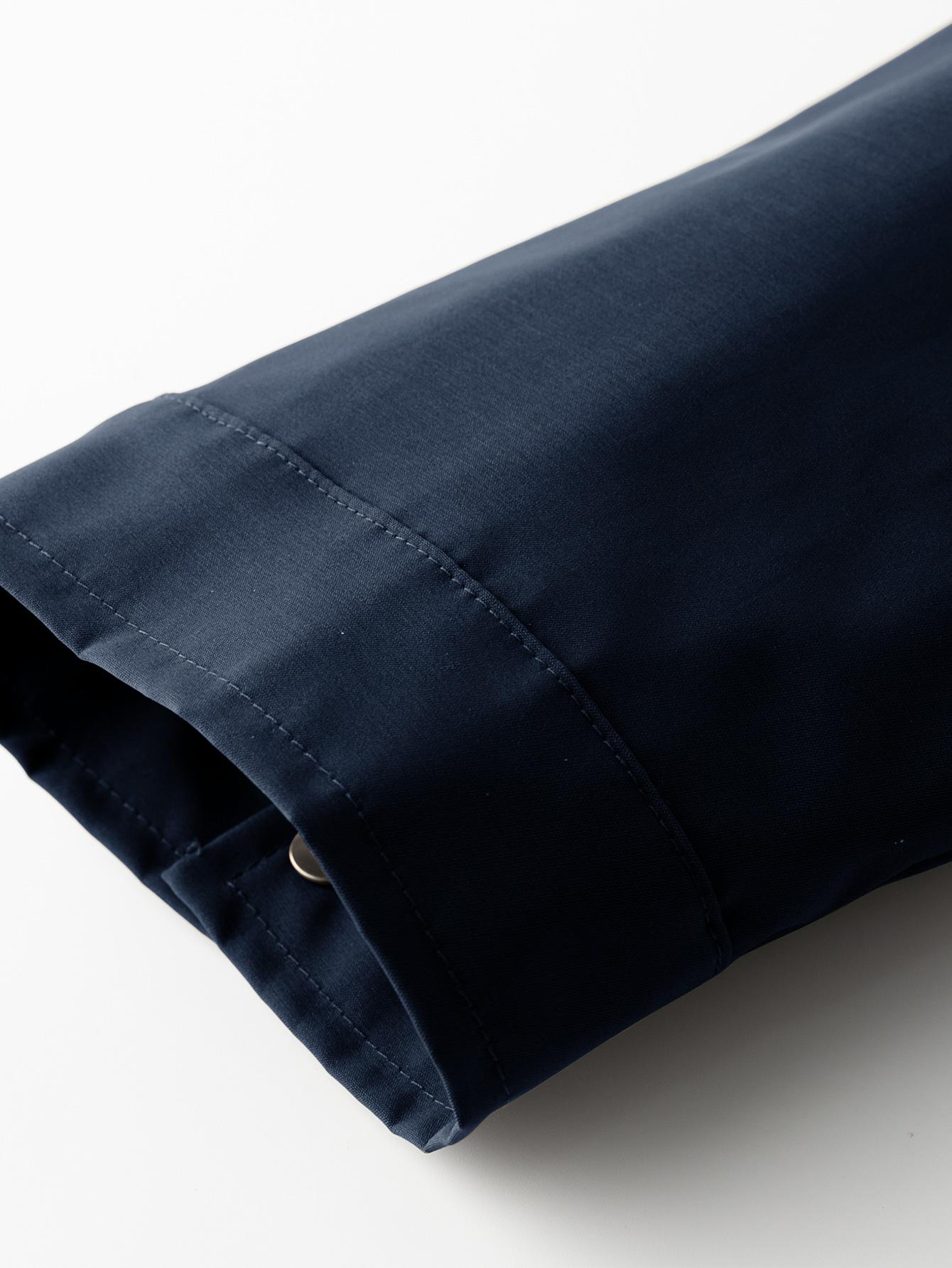 A collared jacket with a patchwork style, visually layered and designed to flatter necklines. The buttoned closure makes it easy to put on and take off. There is one pocket on the left side which is both practical and decorative