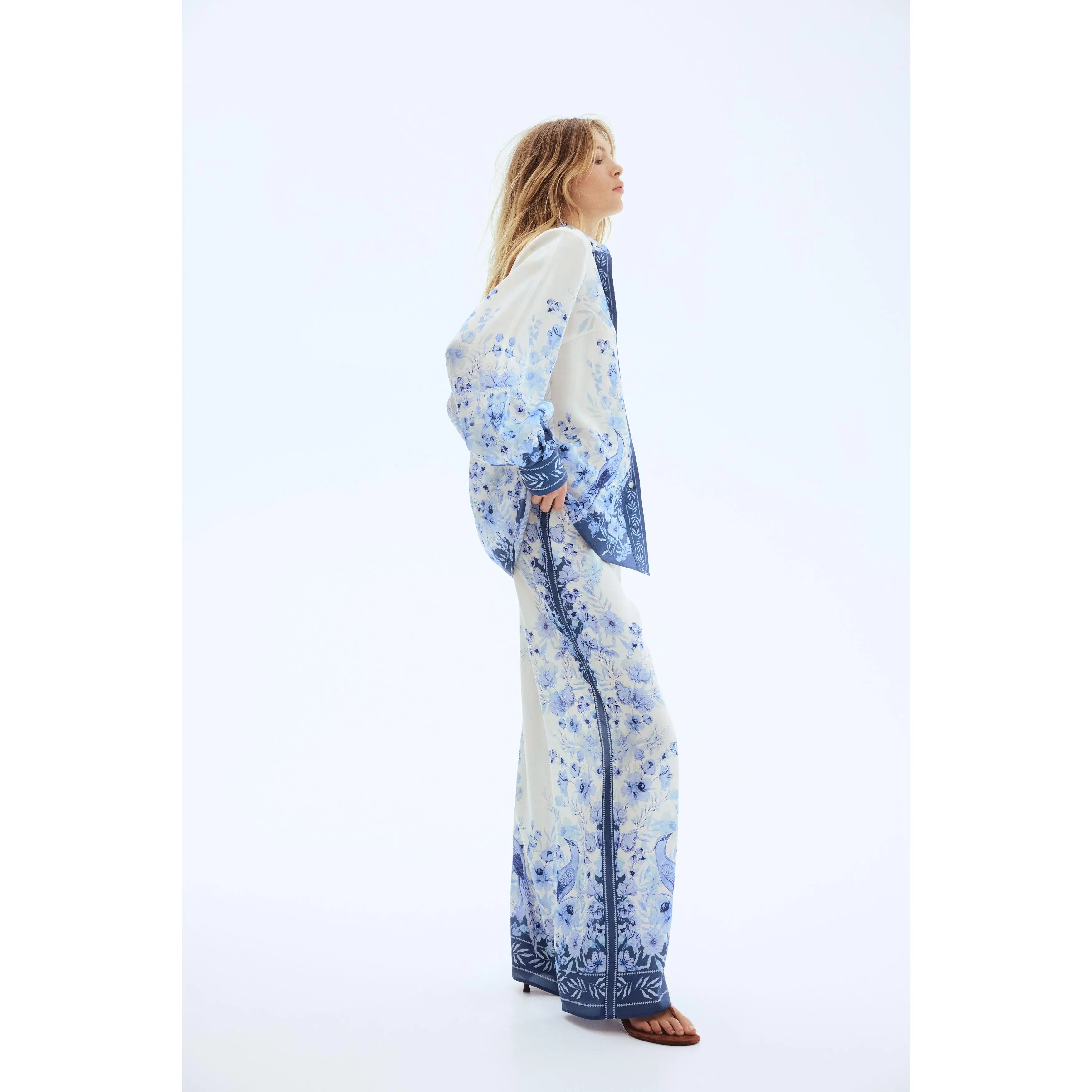 H&M Printed lyocell trousers H&M Printed lyocell trousers