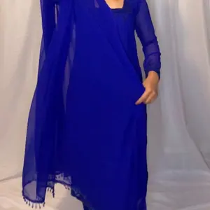 A square neck handwork kurta set