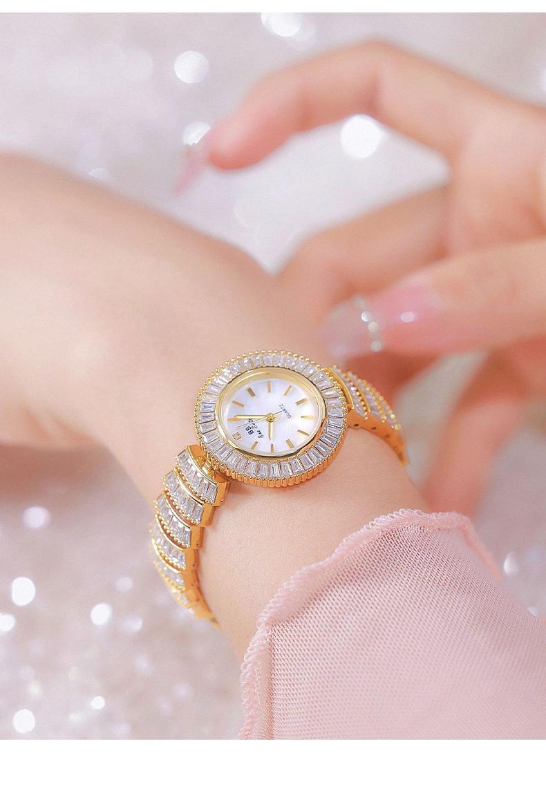 Gold Jewelry Bracelet Watch for Women Luxury Round Dial Full Crystal Design 30M Waterproof Stainless Steel Elegant Wristwatch Fashion Jewelry Gift for Her Sparkling Ladies Watch Trendy Golden Accessories Casual Dress Style