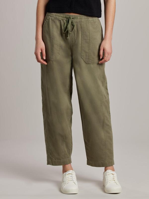 UNIONBAY Women's Bryce Drapey Woven Pants - Cotton-Elastic-Rayon Fabric, Greek Olive, Pockets, Casual Everyday Wear, Relaxed Look for Sweater Pairing