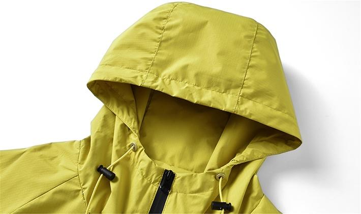 Spring and Autumn Half Zipper Hooded Pullover Sports Jacket Top Men's, New Autumn Jacket, Men's Windproof and Waterproof Outdoor Sports Mountaineering Fishing Suit, Pullover Men's Jacket, Multi-Pocket Sports Style Outdoor Loose Breathable Long Sleeve Top