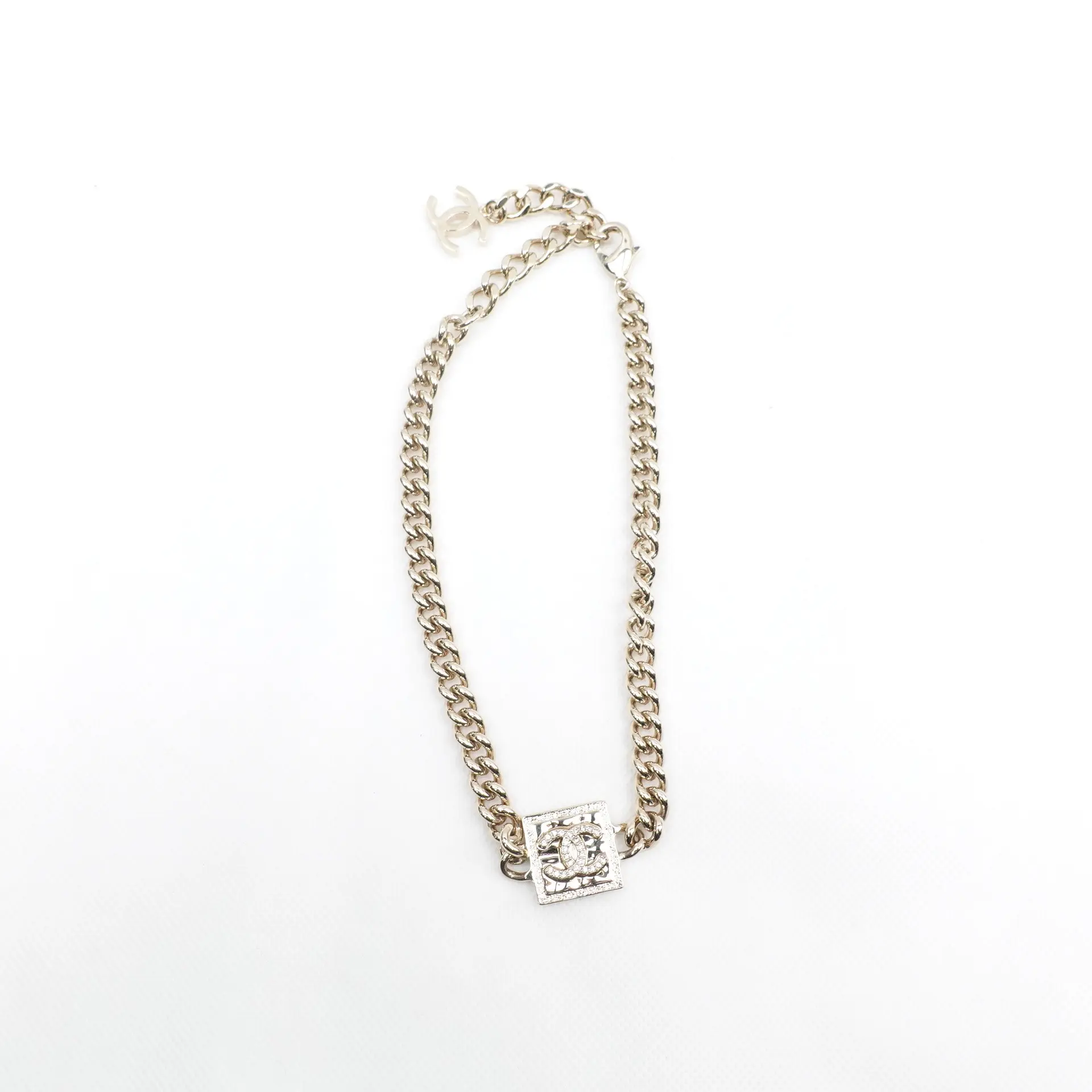 Pre-owned Chanel Gold Metal Necklace T10354216