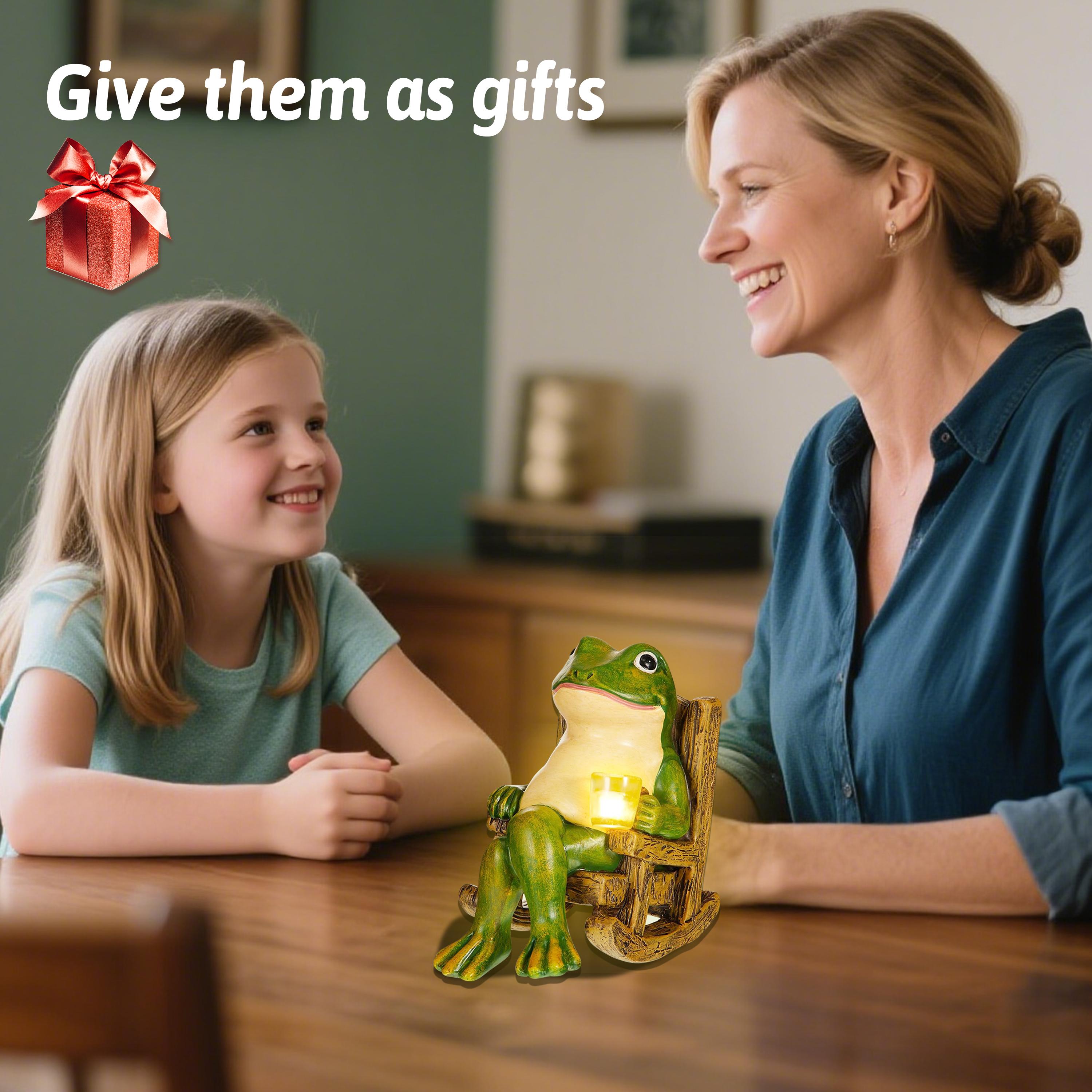 Solar-Powered Frog Toy Night Light, Outdoor Cute Statues Decor - Easy To Insall Durable Home Decor Frog Decor LED Lights for Boys & Girls Perfect Holiday Gift