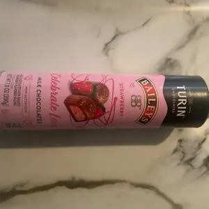 Chocolate bailey strawberry milk chocolate