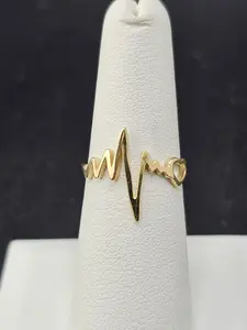 14K Gold Ring - Heart Beat