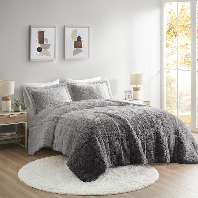 Intelligent Design Brielle, Long Shaggy Faux Fur Comforter Set, Plush Reverse, Trendy Ombre Design, Modern, Cozy All Season Bedding, Matching Sham