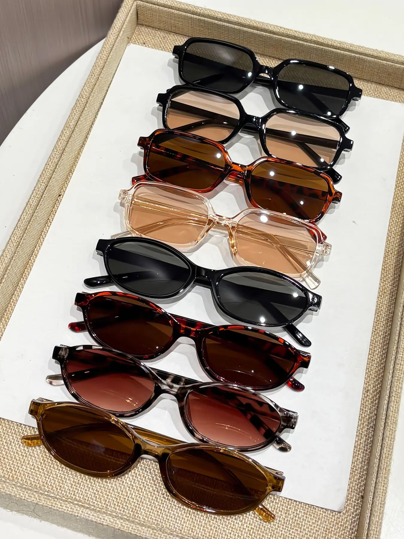Women's 8-Pack Trendy Slim Casual Lightweight Durable Leopard Pattern Small Frame Plastic Fashionable Sunglasses Set, Perfect for Driving, Camping, Fishing, Parties, Stylish and Comfortable