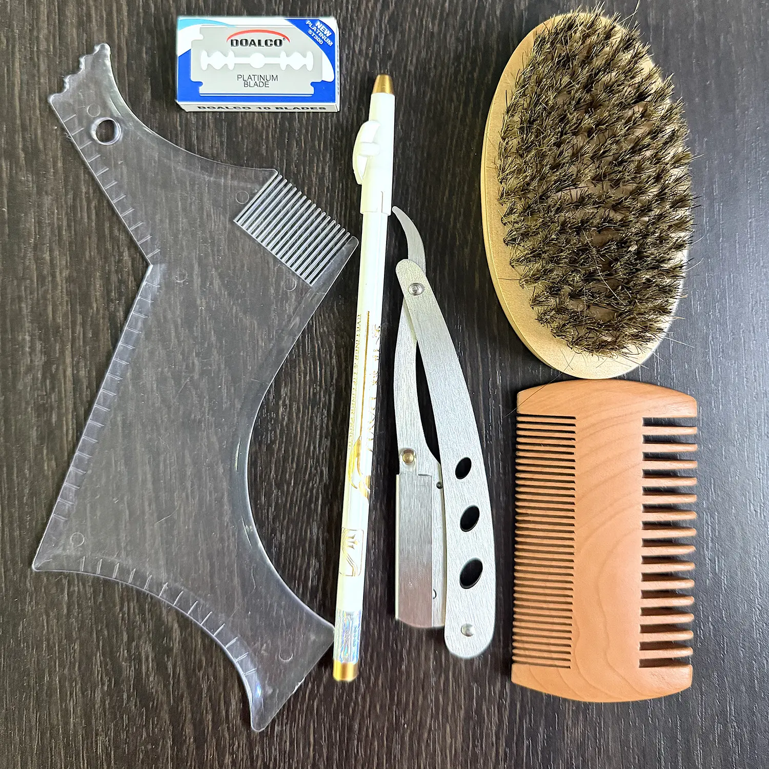 Men's Unscented 6-Piece Beard Care Kit with Boar Bristles Brush, Straight Razor, Dual-Sided Wooden Comb, Beard Shaping Tool, Precise Trim Scissors, Barber Cape