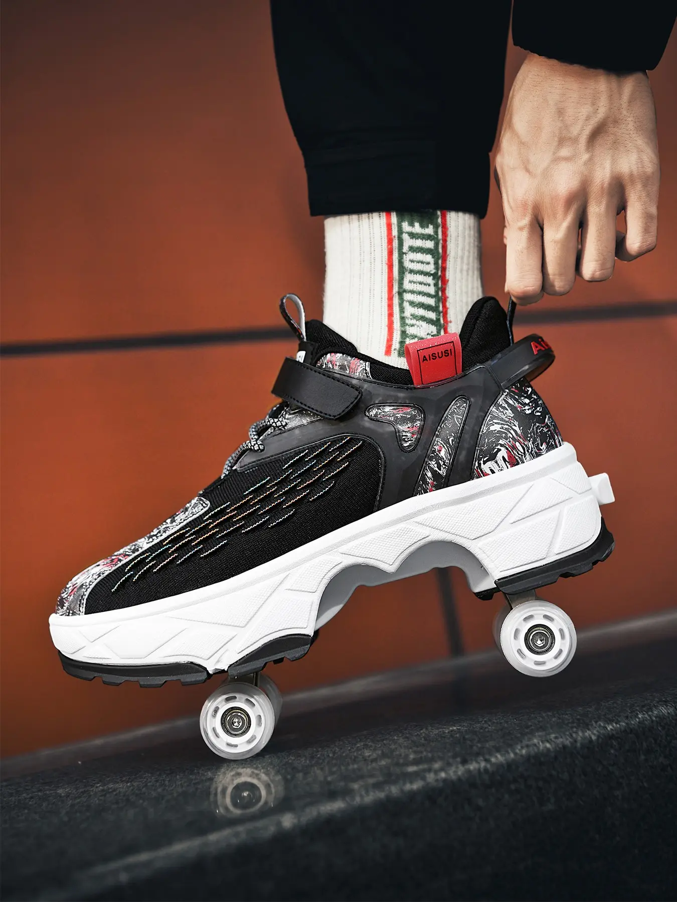 1 pair of roller skates (also known as heelys or four-wheeled skates), which allow for both walking and gliding, with retractable wheels, suitable for adults, teenagers, and children, Roller skate shoes Sport
