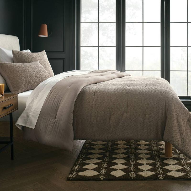 Full/Queen Boucle Comforter Set Brown - Threshold