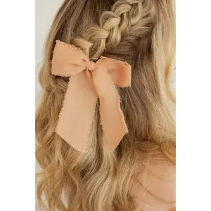 Freya Bow Clip