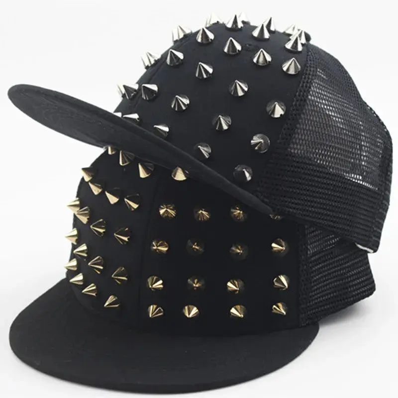 Studded Punk Rock Beanie, Soft Knit Hip Hop Winter Hat for Men & Women, Casual Outdoor Hat for Sports, Fits Adults 58-61cm & Kids 42-52cm, Unisex Names, Adult 58-61Cm