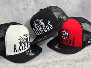Raiders Fitted Hats for Men, Raiders Snapback Hat 9FIFTY Style Flat Brim Cap, Embroidered Raiders Logo Adjustable Mesh Back Baseball Hat for Men Women Streetwear Sports Fan Cap