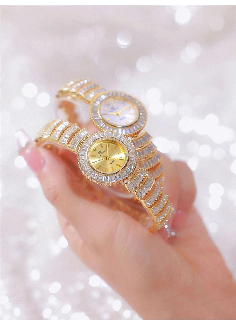 Gold Jewelry Bracelet Watch for Women Luxury Round Dial Full Crystal Design 30M Waterproof Stainless Steel Elegant Wristwatch Fashion Jewelry Gift for Her Sparkling Ladies Watch Trendy Golden Accessories Casual Dress Style