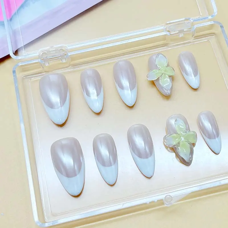 .DP.6223.White French carved wearable nails