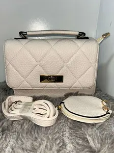 Fashion Quilted Crossbody Bag with Detachable Strap and Gold Hardware