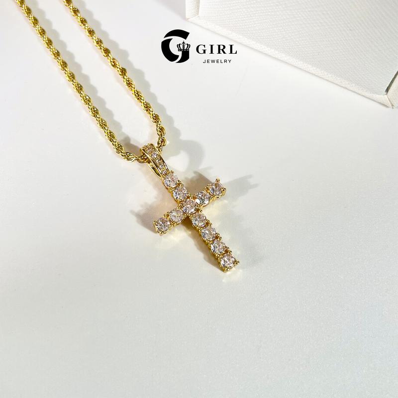 GGIRL Artificial Zirconium 18K Gold Plated Cross Pendant Necklace for Men Women Hip Hop Jewelry Stainless Steel 3/5mm Chain Fashion Jewelry Gift for Holiday Haul Christmas Birthdays Anniversaries