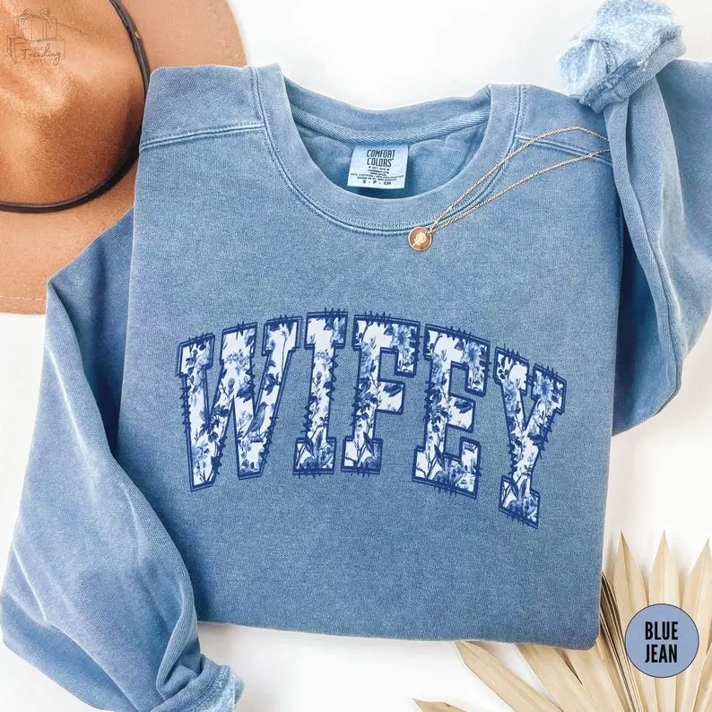 Comfort Colors Toile Wifey Sweatshirt, Toile De Jouy New Bride Gift, Coquette Bridal Shower Graphic Tees, Honeymoon Shirt, Fiance Getting Ready Outfit
